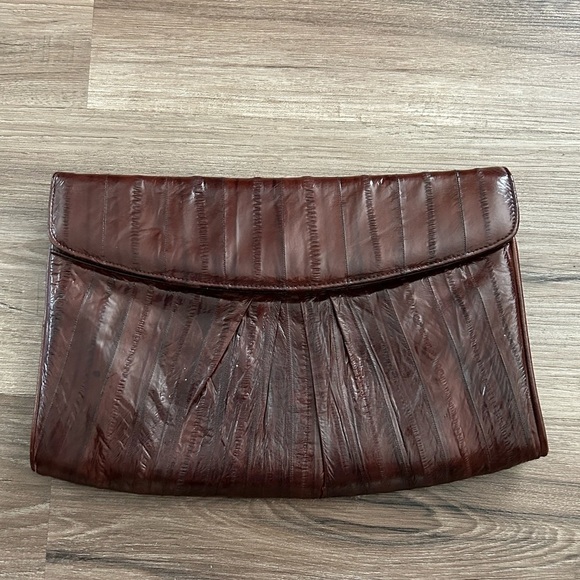 Vintage Warm Brown Genuine Texture Eel Skin Clutch Made in Korea - Picture 1 of 15
